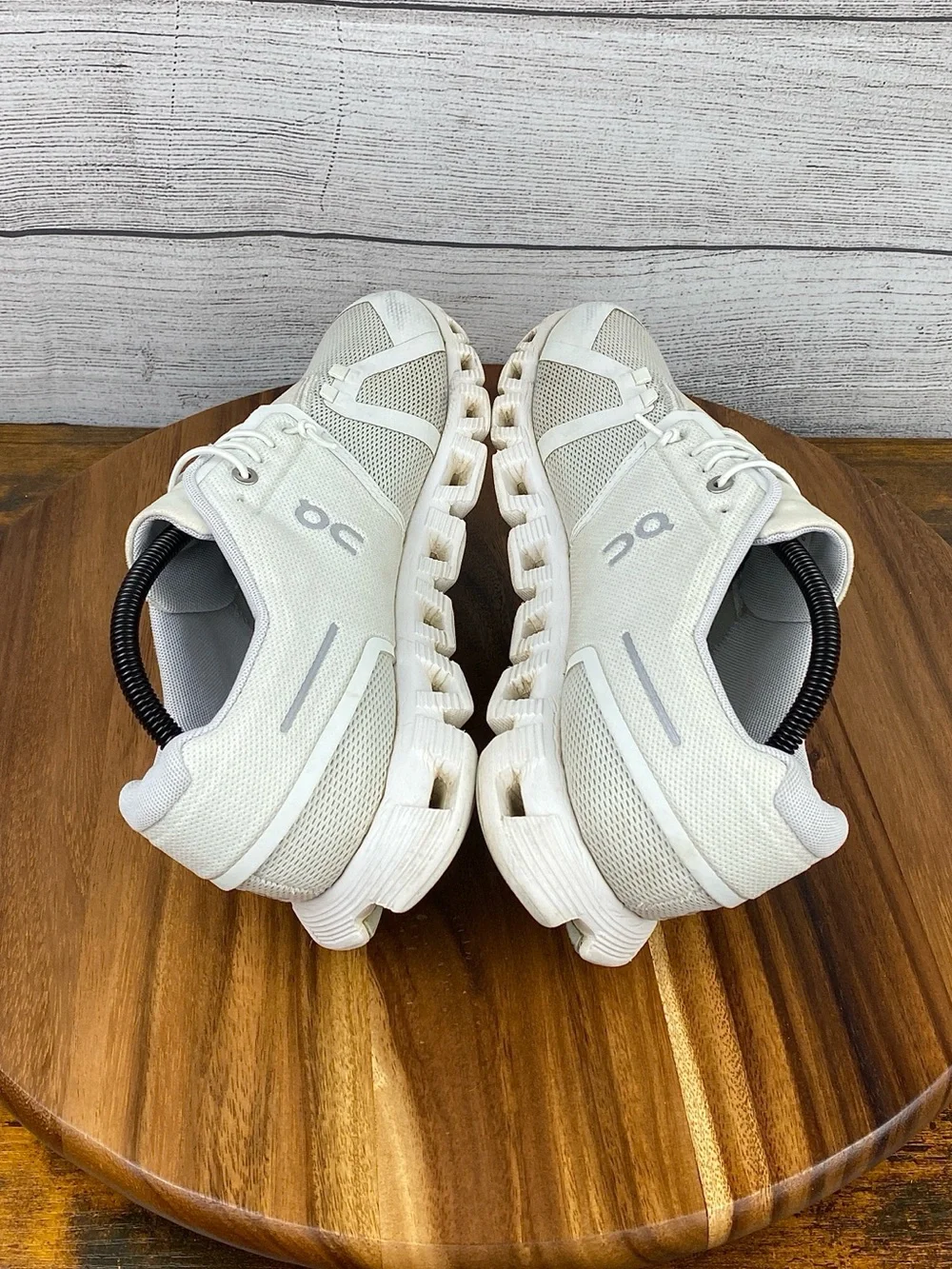 ON Running Cloud 5 White Slip On Lifestyle Shoes Women’s Sneaker Size 11